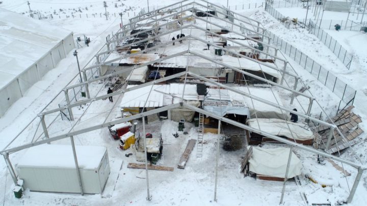 Bosnie : après l’incendie du camp de Lipa, des centaines de migrants prisonniers du froid et de la neige