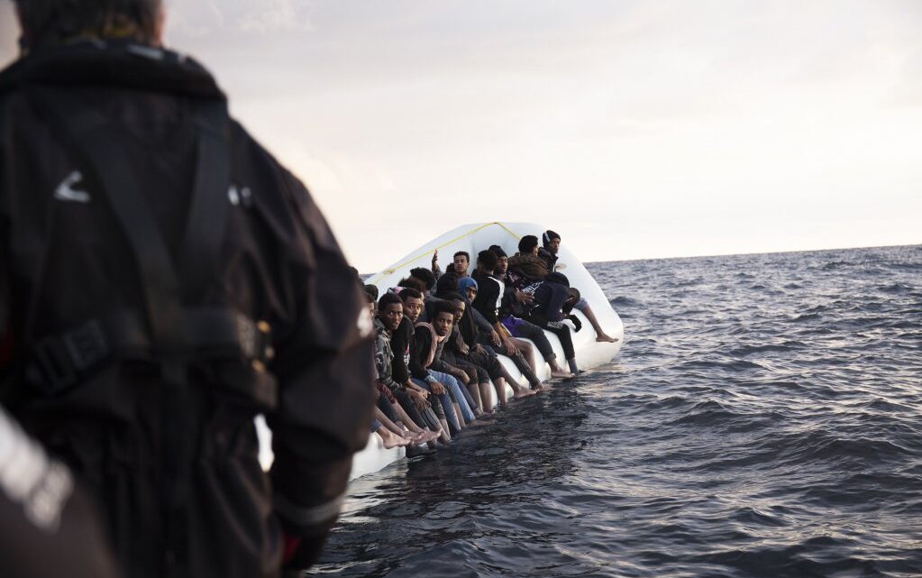 Avec 482 migrants à bord, le Sea Watch 4 réclame un port sûr