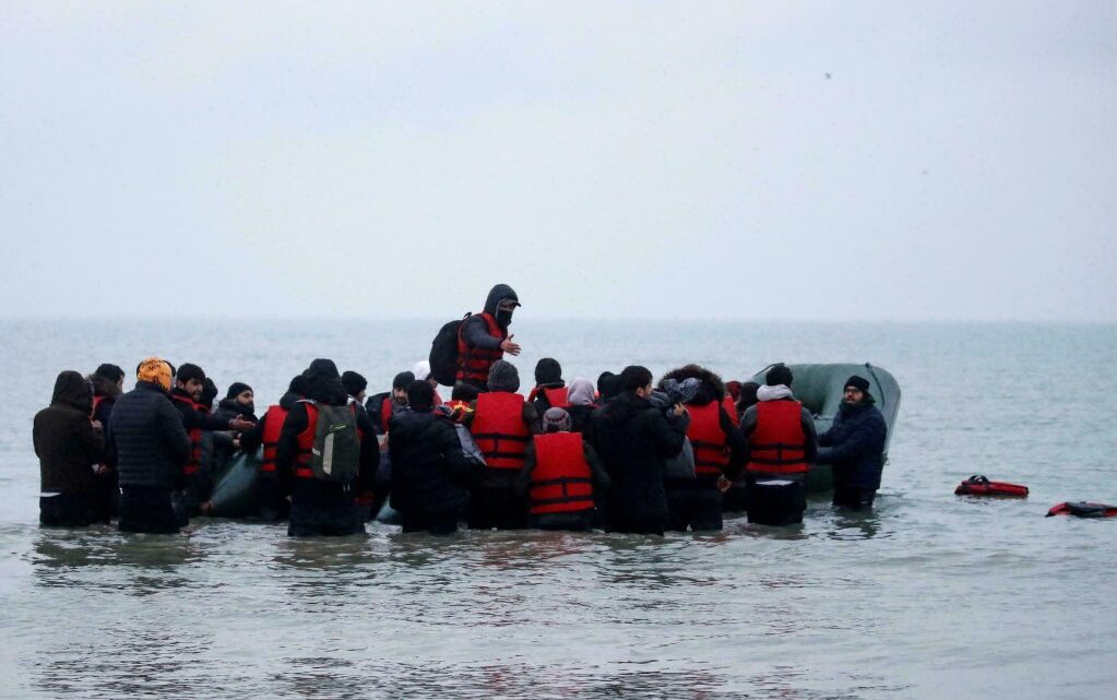 Manche : 1 295 personnes atteignent le Royaume-Uni en une seule journée, un nouveau record